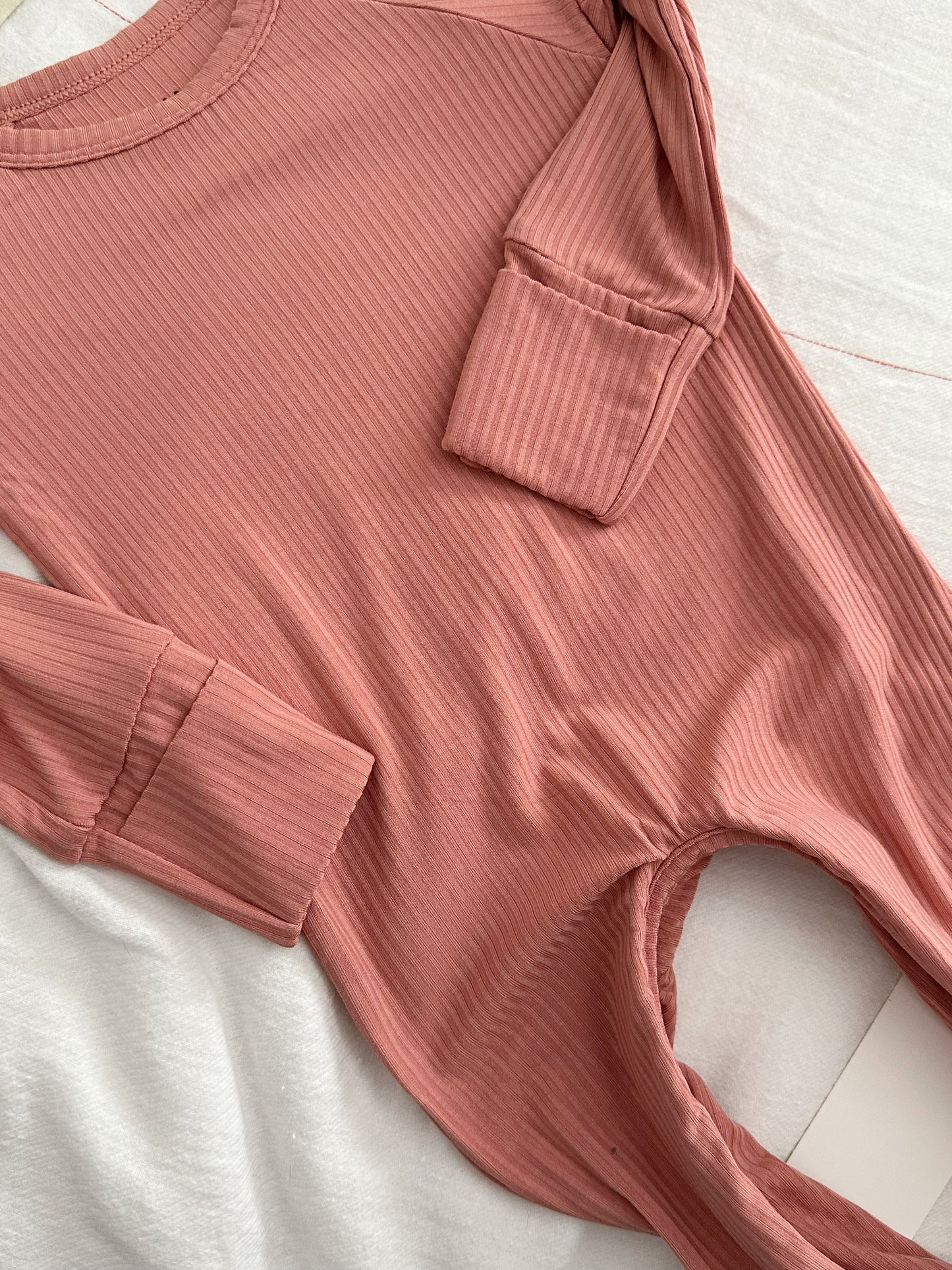 Clay Ribbed Crescent Zippy