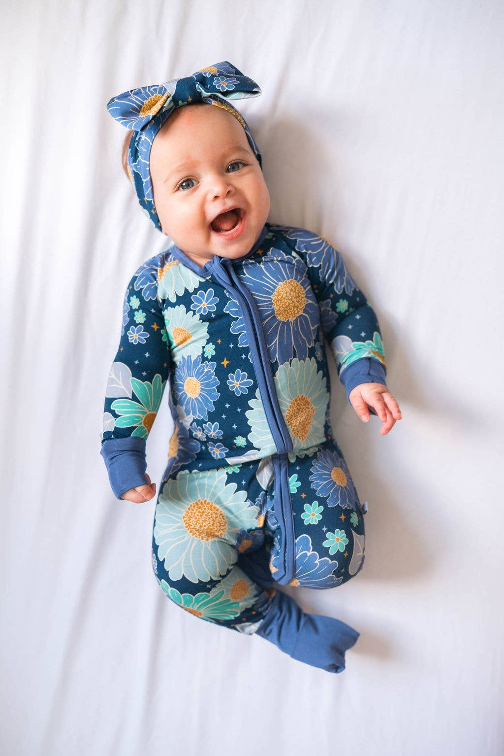 Bluepsie Daisy Baby Bamboo Zipper Romper Pajamas