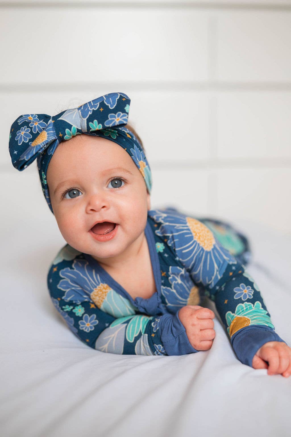 Bluepsie Daisy Baby Bamboo Zipper Romper Pajamas