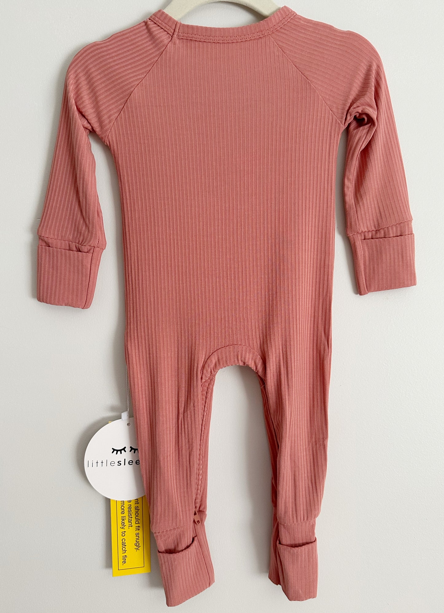 Clay Ribbed Crescent Zippy