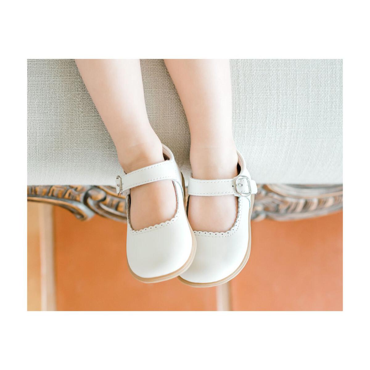 Chloe Classic Scalloped Leather Mary Jane | White