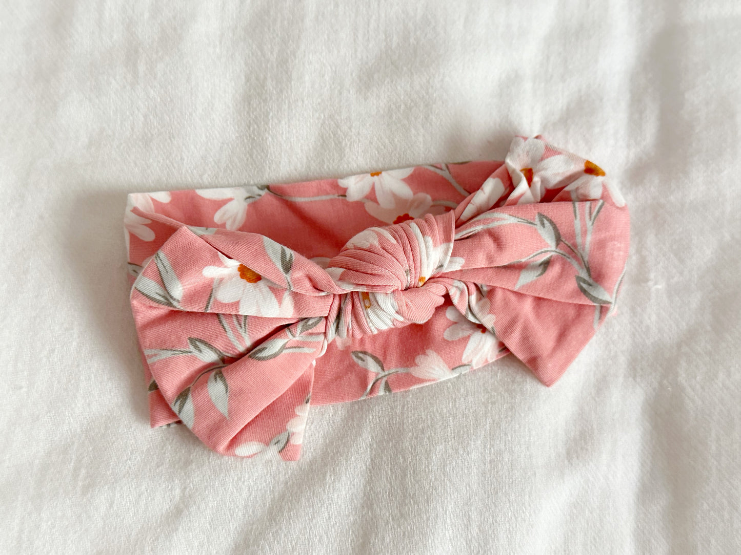 Sweet Bamboo Knotted Bow - Daisy