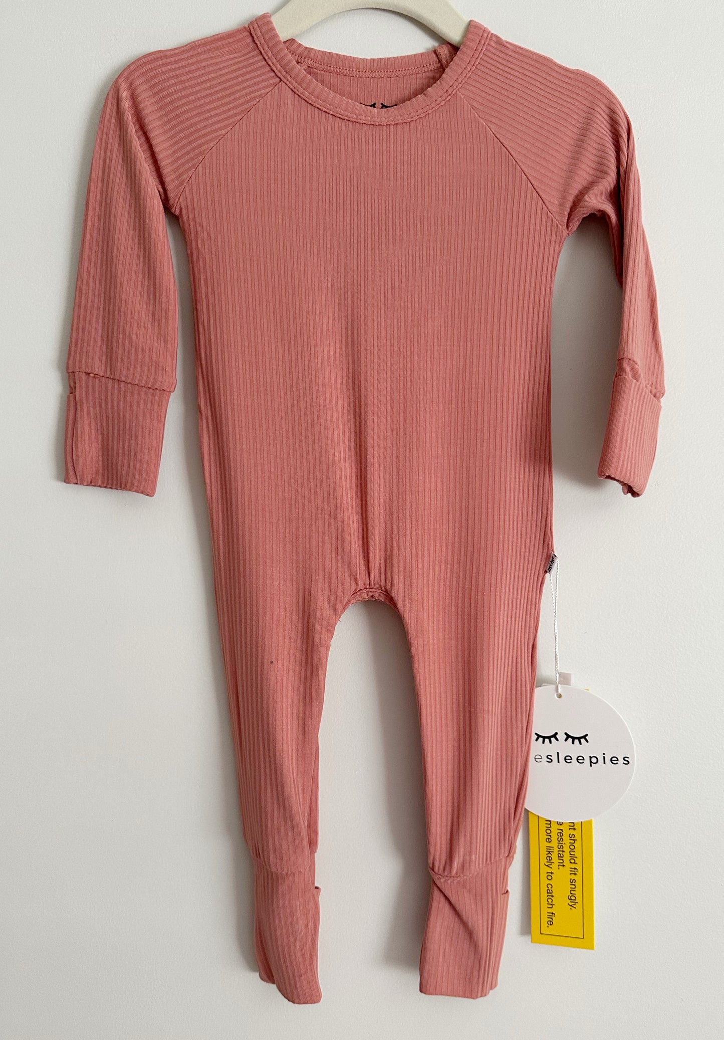 Clay Ribbed Crescent Zippy