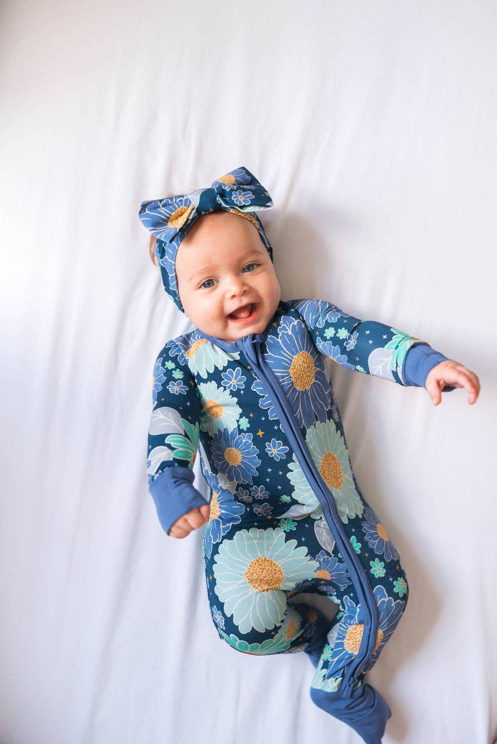 Bluepsie Daisy Baby Bamboo Zipper Romper Pajamas