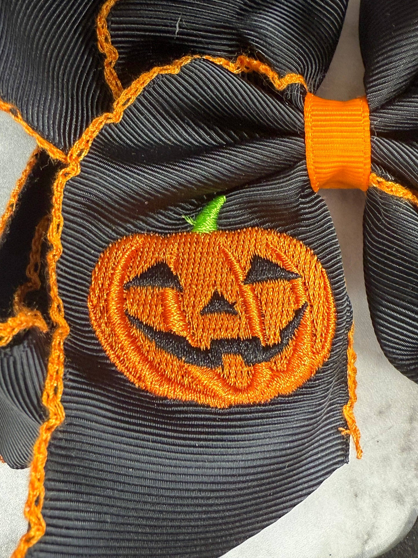 Jack-o-Lantern Embroidered Moonstitch Hair Bow - Alligator Clip
