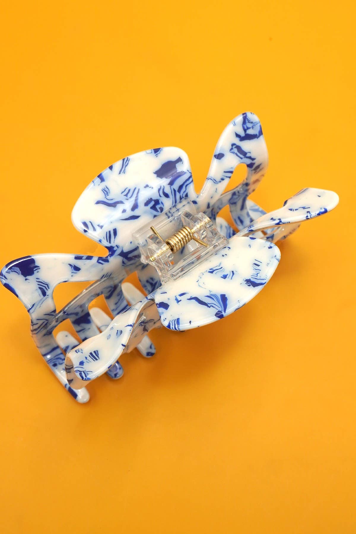 Vintage Porcelain Style Hair Claw Clip