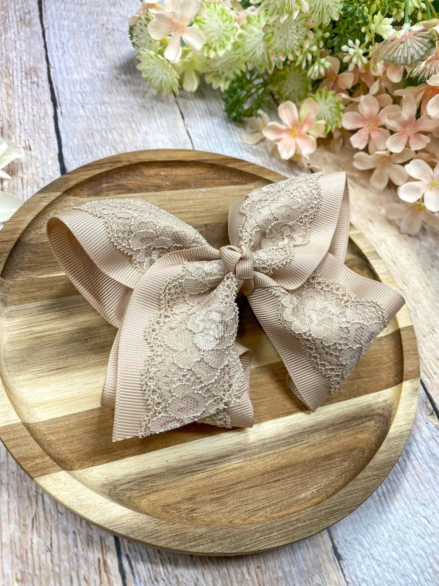 4.5" Chantilly Lace Classic Hair Bow
