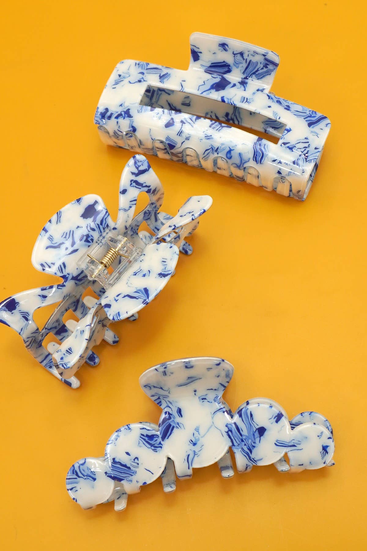 Vintage Porcelain Style Hair Claw Clip