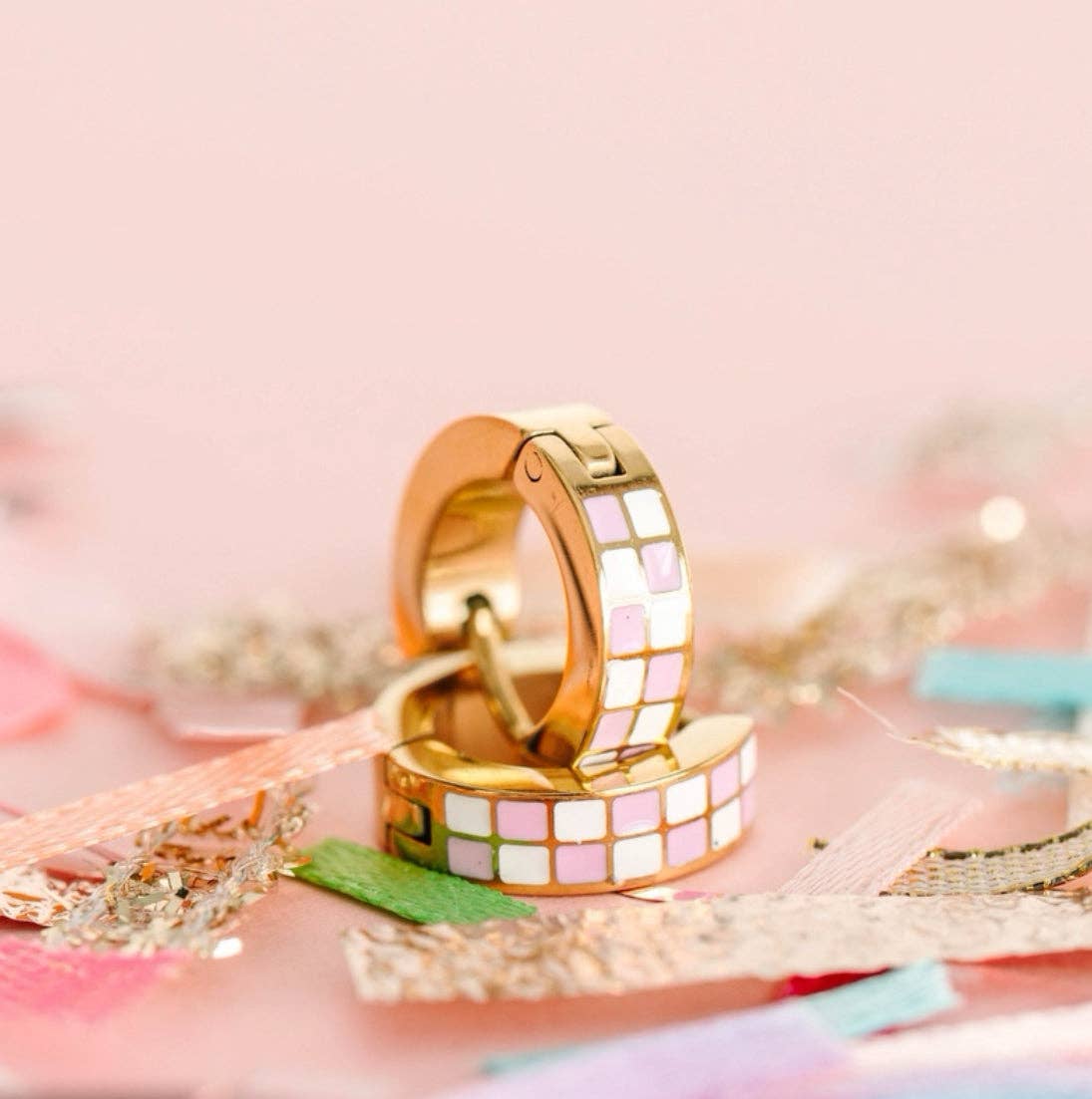 Pierced Co - Pink/White Checkered Huggies