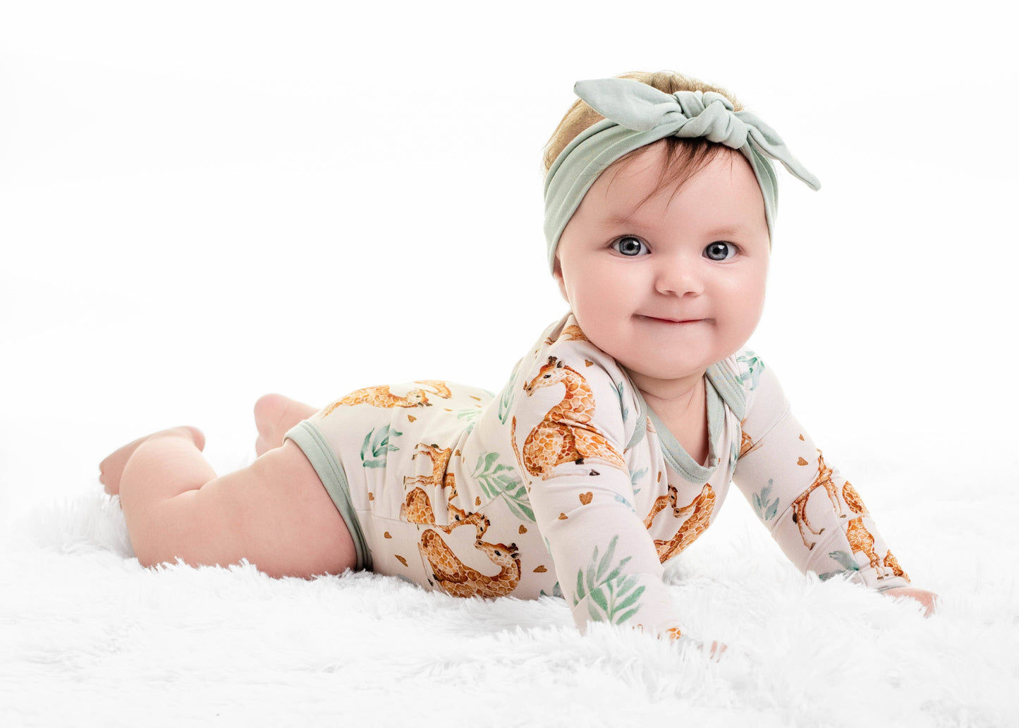 Mother's Love (Giraffe) Long Sleeve Bodysuit