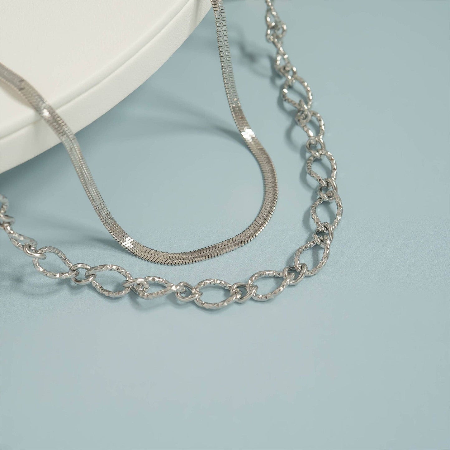 Hammered Oval Chain Necklace