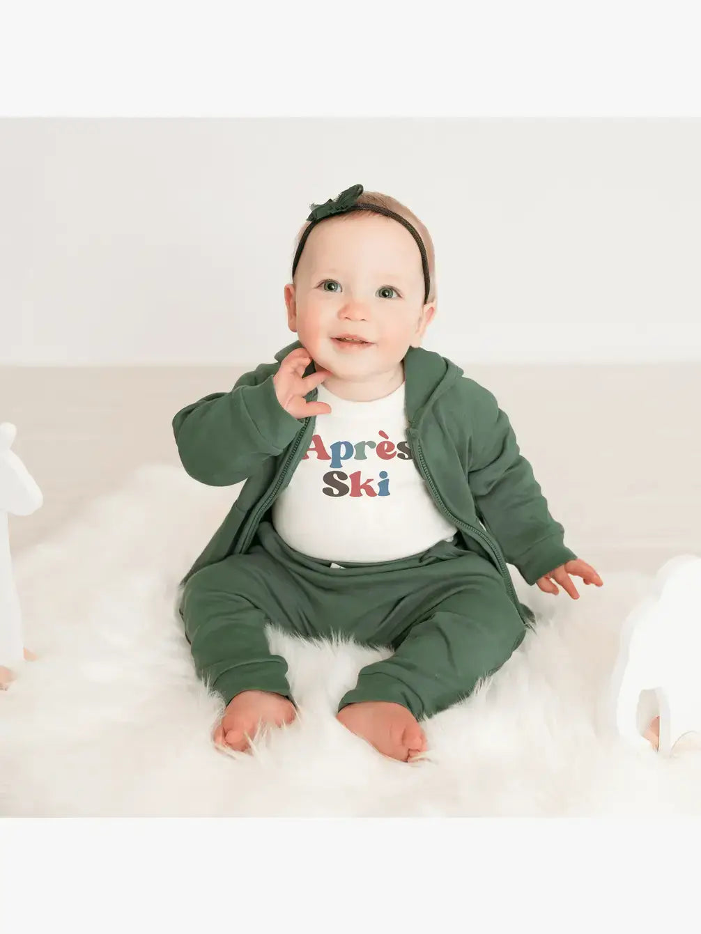 Baby organic cotton lounge pants | basil green