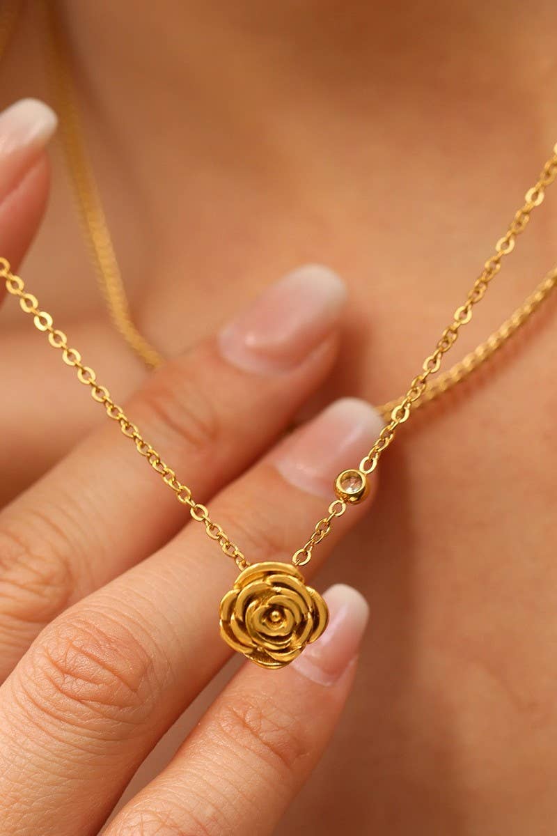 Flower Pendant Necklace