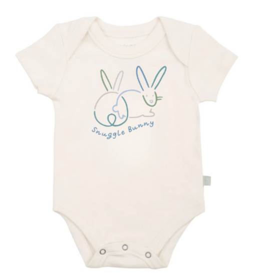 Finn + Emma - Baby graphic organic bodysuit | snuggle bunny