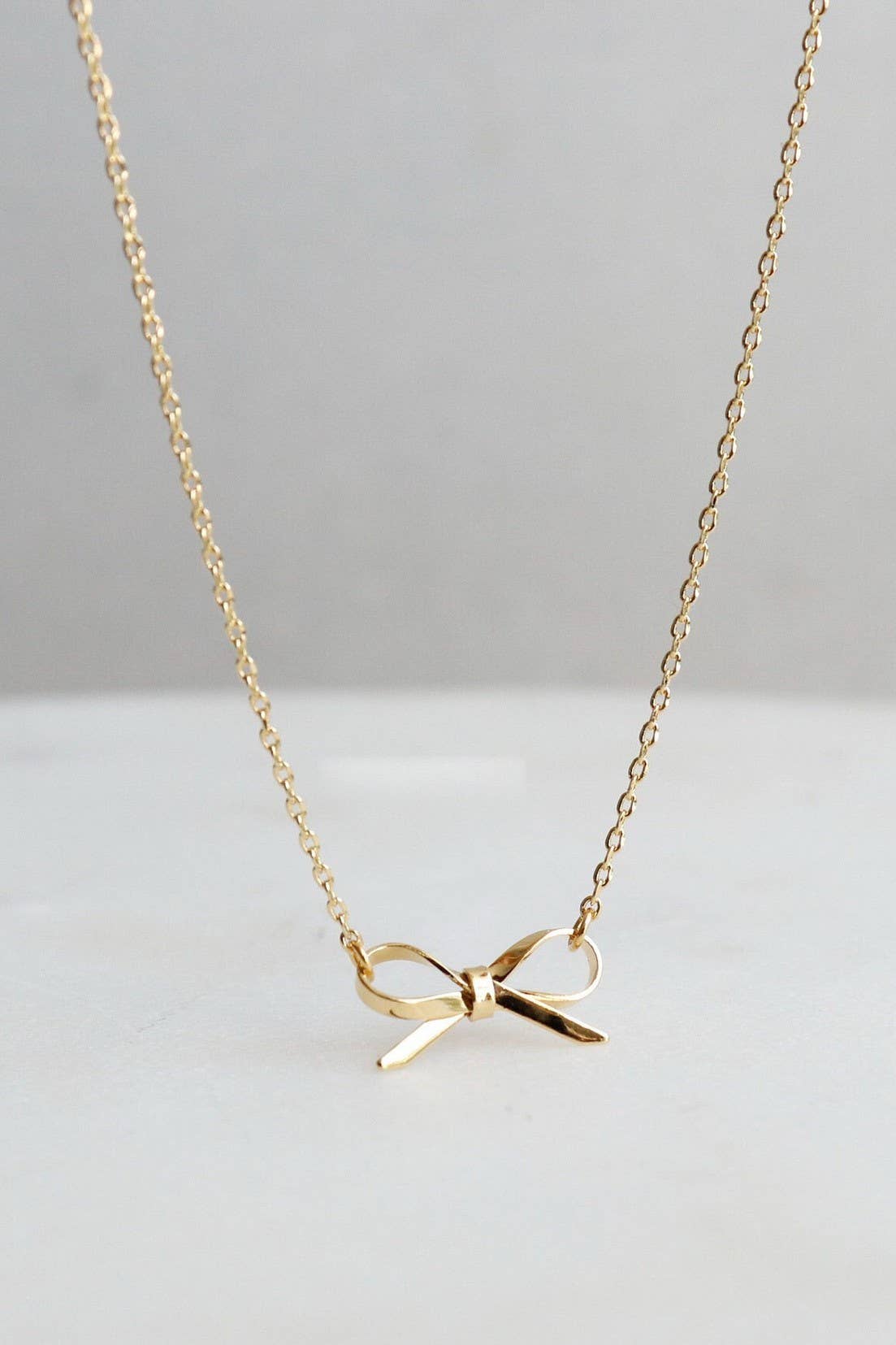 Bow Necklace