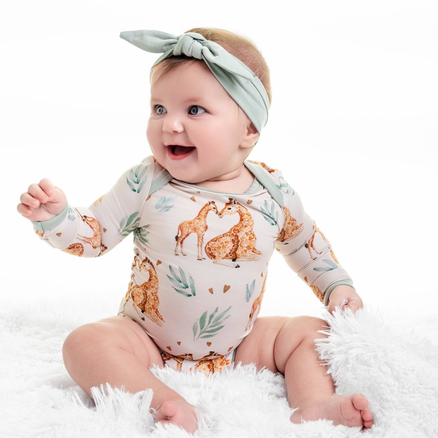 Mother's Love (Giraffe) Long Sleeve Bodysuit
