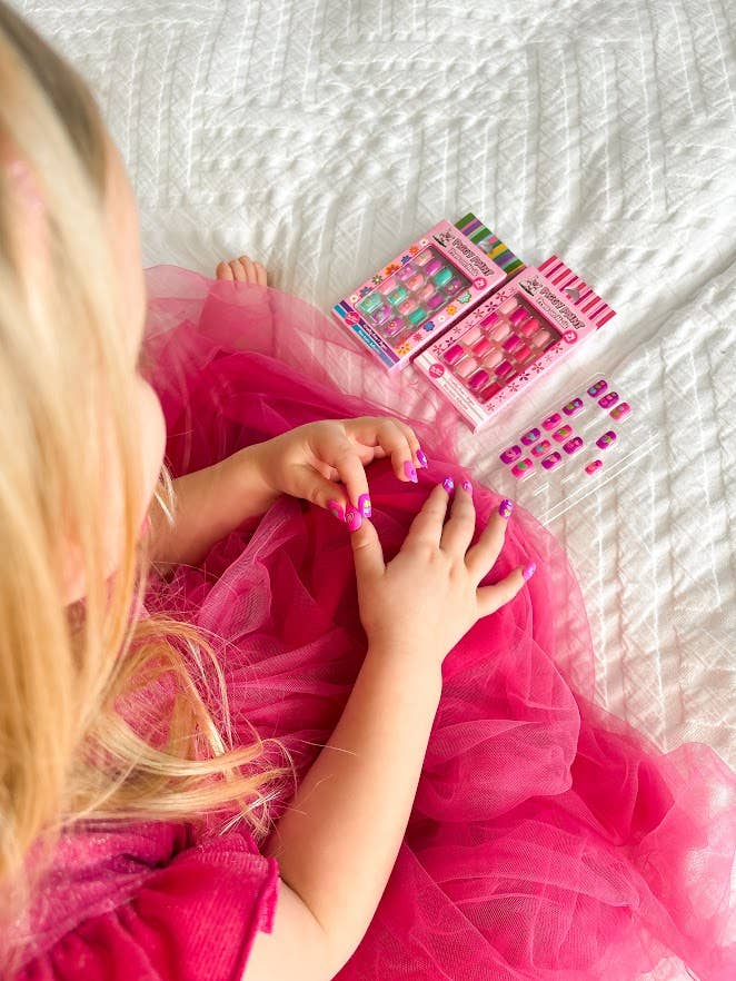 Piggy Paint | Happy Hearts Piggy Press-on Nails