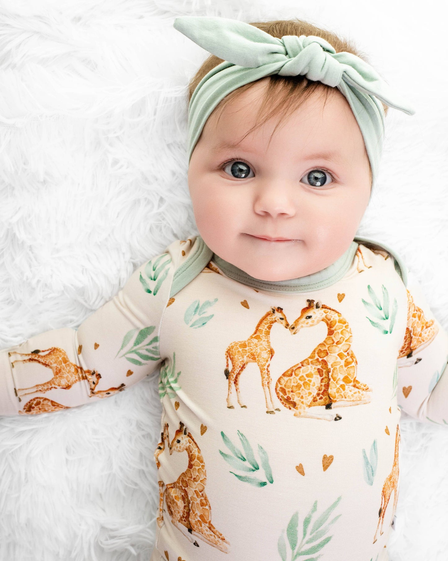Mother's Love (Giraffe) Long Sleeve Bodysuit