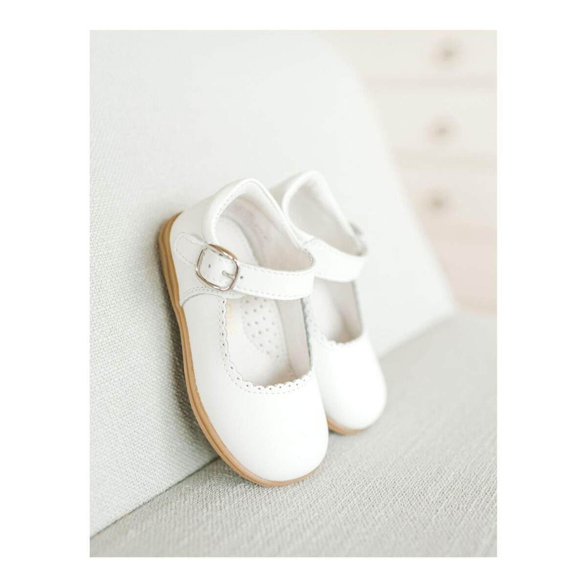 Chloe Classic Scalloped Leather Mary Jane | White
