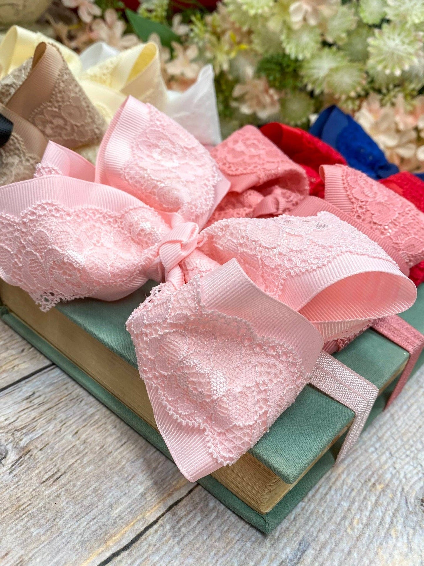 4.5" Chantilly Lace Classic Hair Bow