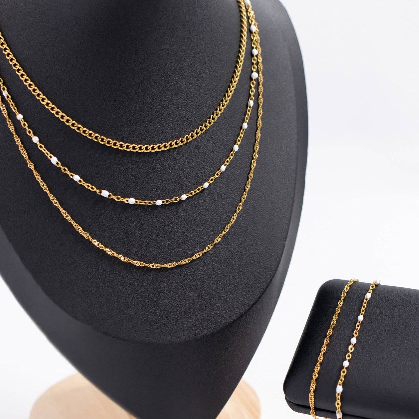 White Confetti Chain Necklace