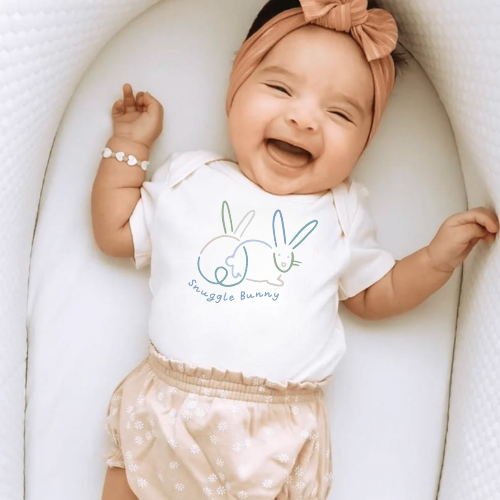 Finn + Emma - Baby graphic organic bodysuit | snuggle bunny