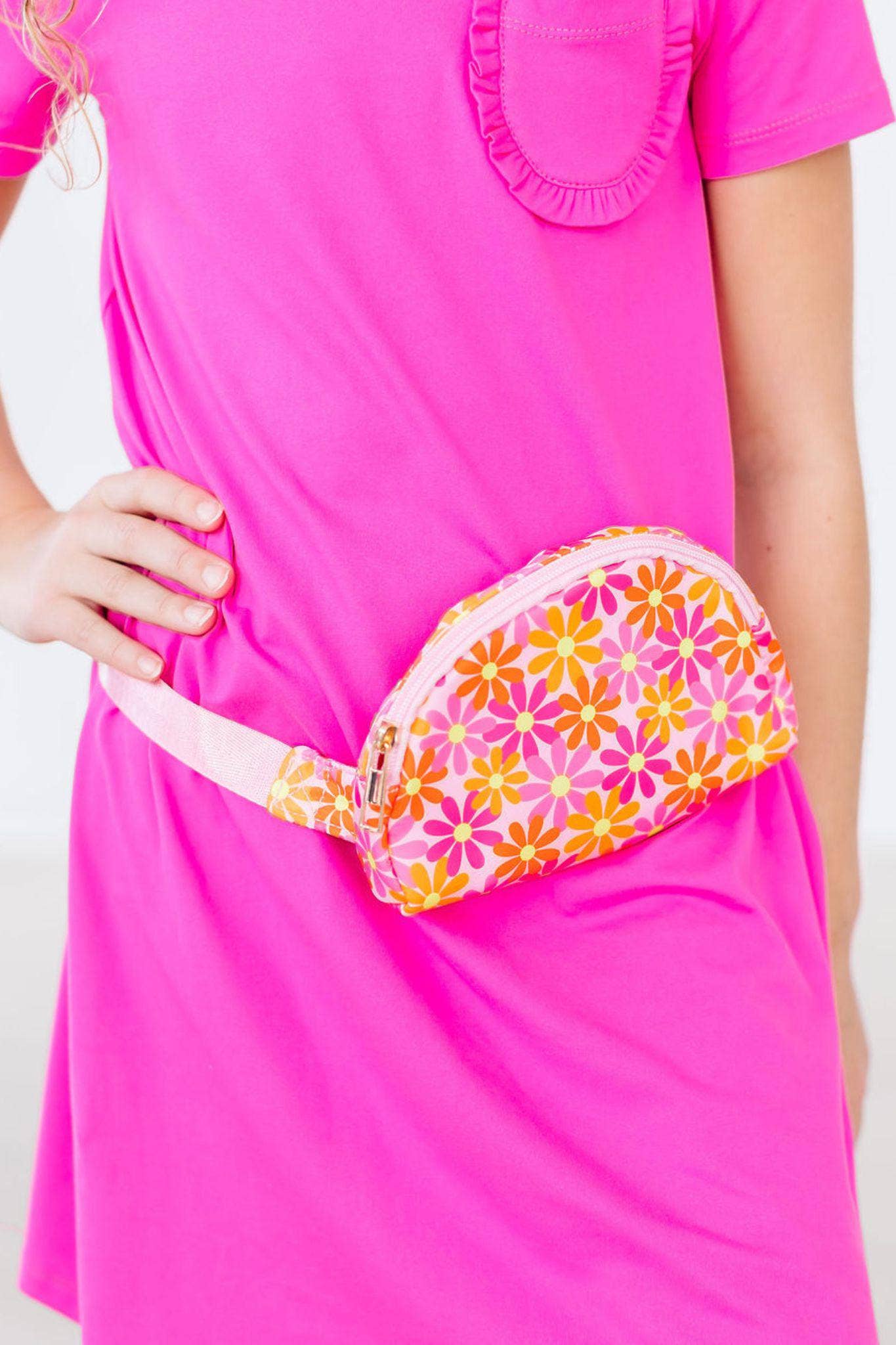 Mila & Rose - Retro Daisies Belt Bag