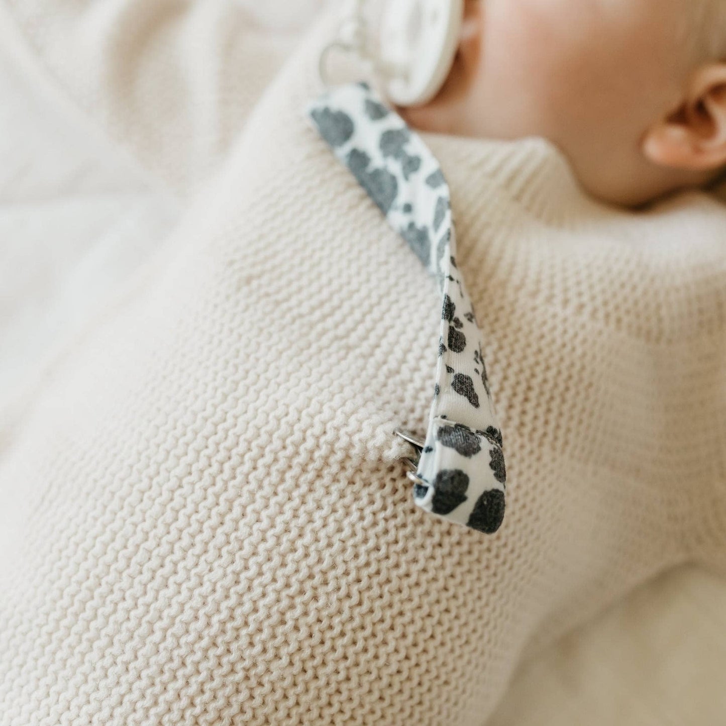 Copper Pearl | Binky Clips - Jo