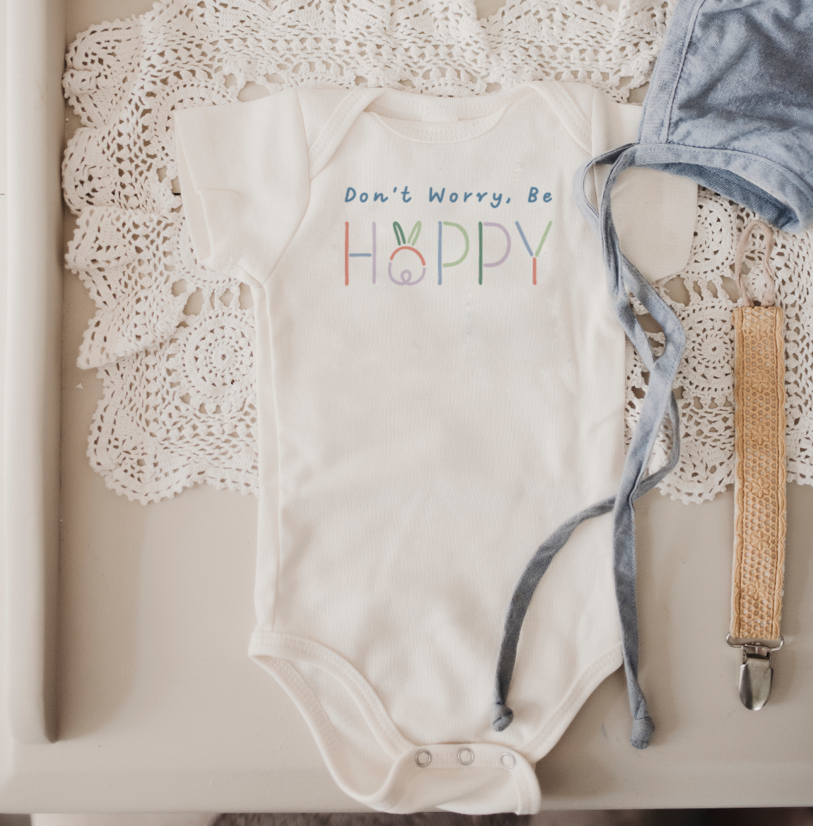 Finn + Emma - Baby graphic organic bodysuit | don't worry be hoppy