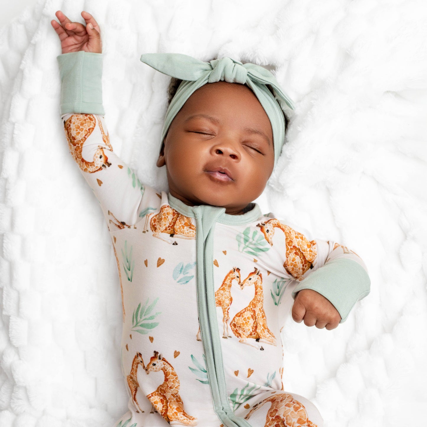 Mother's Love (Giraffe) Baby Bamboo Zipper Romper Pajamas