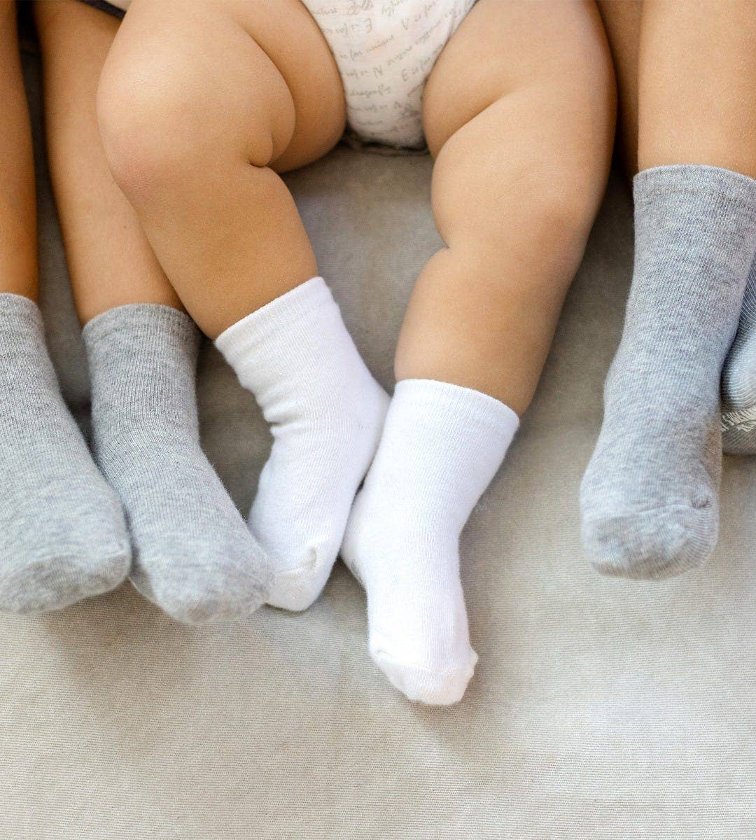 Burt's Bees Baby - Solid Organic Cotton Baby Crew Socks 6 Pack White