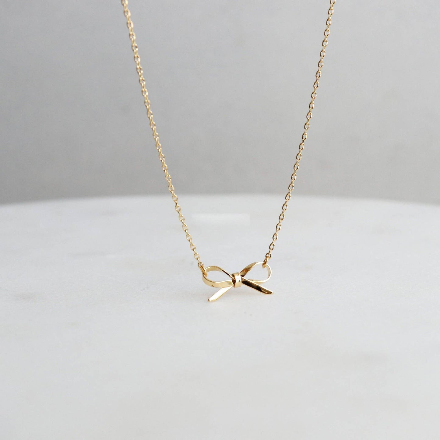 Bow Necklace