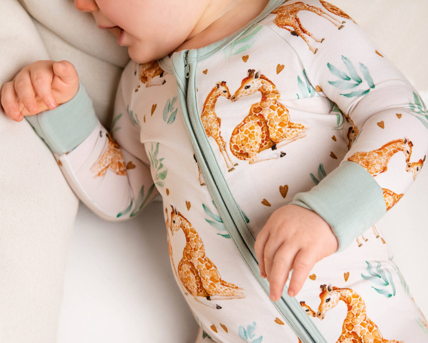 Mother's Love (Giraffe) Baby Bamboo Zipper Romper Pajamas