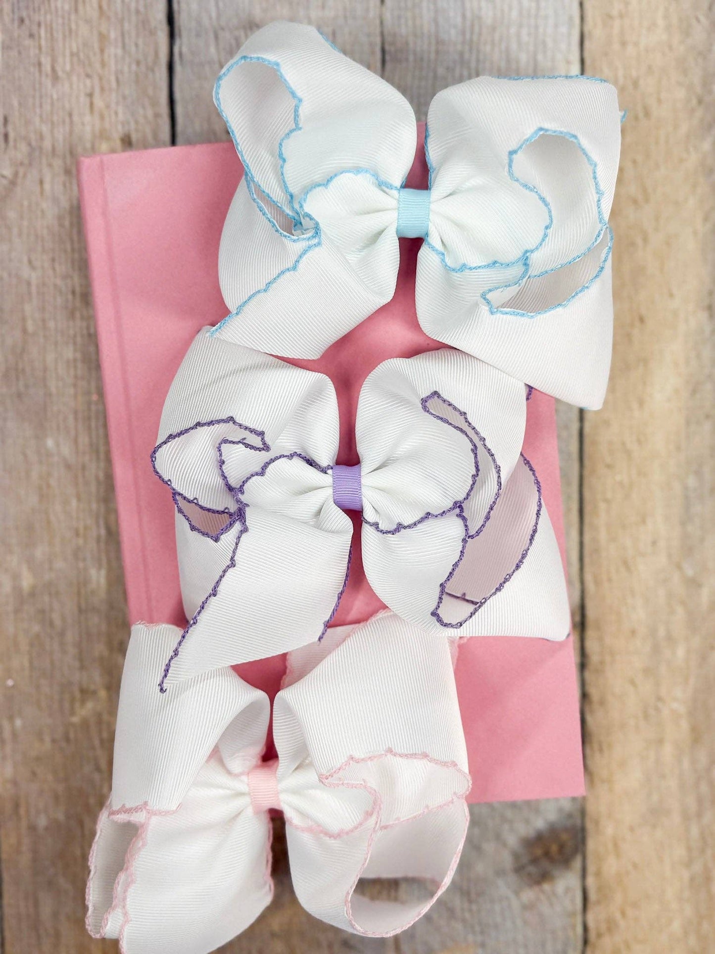 White with Light Pink Moonstitch Hair Bow